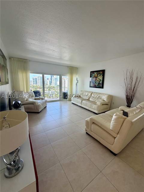 500 Bayview Dr 1631, Sunny Isles Beach FL - photo 16 of 27