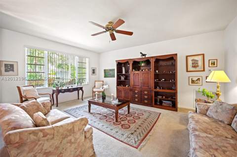 15705 SW 77th Ave, Palmetto Bay FL - photo 6 of 34