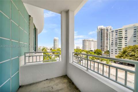 1 Century Ln 603, Miami Beach FL - photo 7 of 22