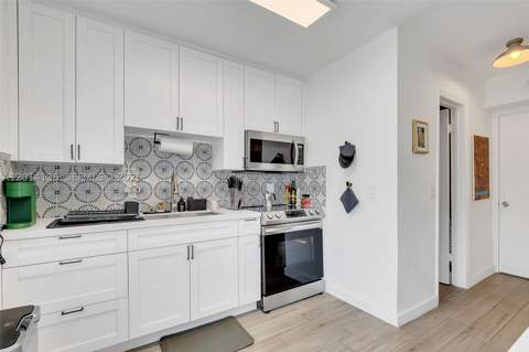 595 NW 101st St, Miami FL - photo 6 of 12