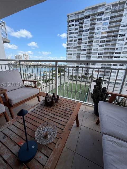 18061 Biscayne Blvd 601, Aventura FL - photo 11 of 28