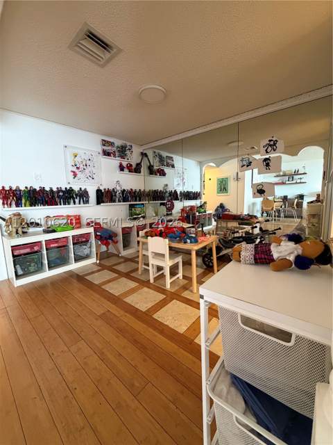 18061 Biscayne Blvd 601, Aventura FL - photo 9 of 28