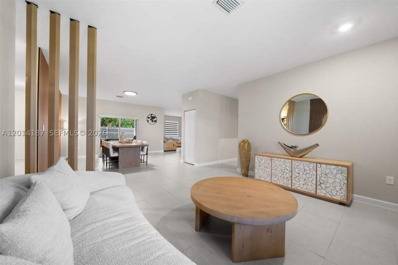 5 bedroom SingleFamilyResidence at 13283 SW 188th Ter, Hawthorne Galiano Pointe, Miami — photo 5