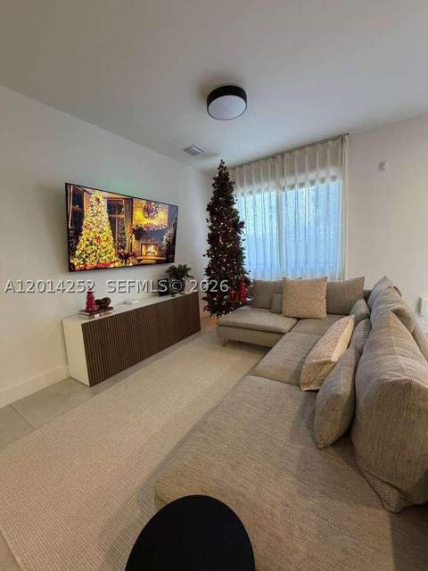 7187 NW 103 Path 7187, Miami FL - photo 6 of 27