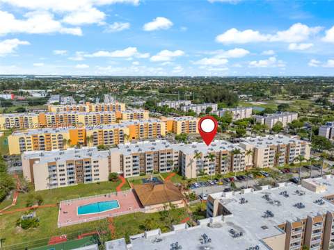 6950 Miami Gardens Dr 2-506, Hialeah FL - photo 19 of 31