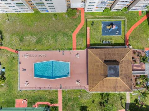 6950 Miami Gardens Dr 2-506, Hialeah FL - photo 22 of 31