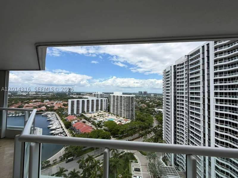 3 bedroom Condominium at 21055 Yacht Club Dr 2403, South Tower At The Point, Aventura — photo 2