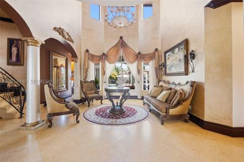 9861 NW 135th St, Hialeah Gardens FL - photo 10 of 53
