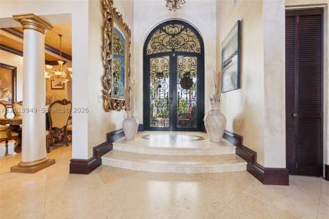 9861 NW 135th St, Hialeah Gardens FL - photo 13 of 53