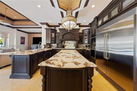 9861 NW 135th St, Hialeah Gardens FL - photo 19 of 53