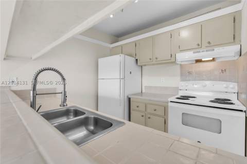 8002 SW 149th Ave B411, Miami FL - photo 12 of 48