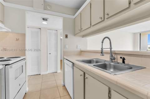 8002 SW 149th Ave B411, Miami FL - photo 16 of 48
