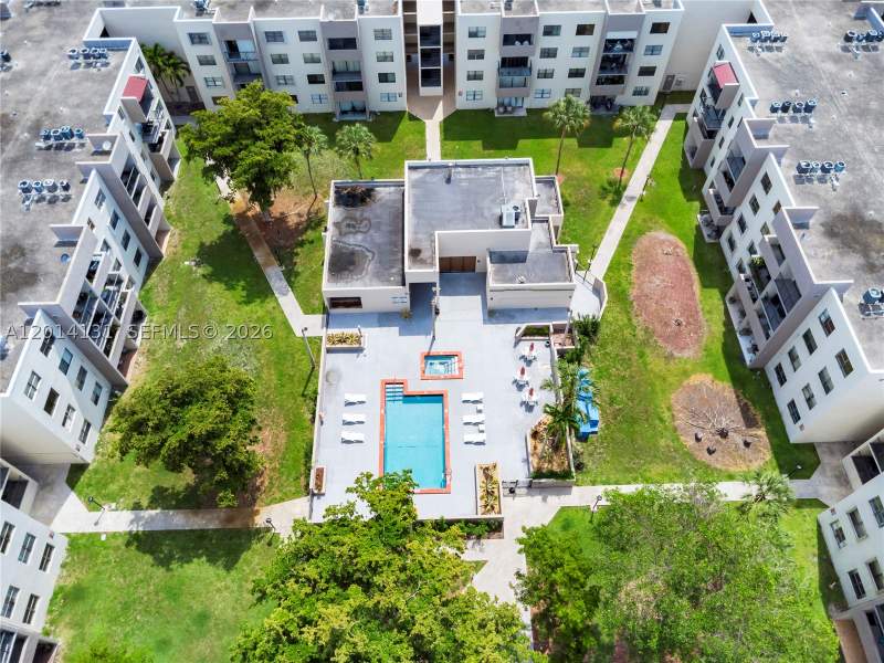 2 bedroom Condominium at 8002 SW 149th Ave B411, Peppermill Kendale Lks W, Miami — photo 2