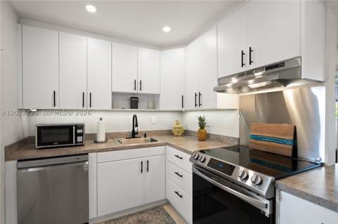2851 Leonard Dr J306, Aventura FL - photo 10 of 36