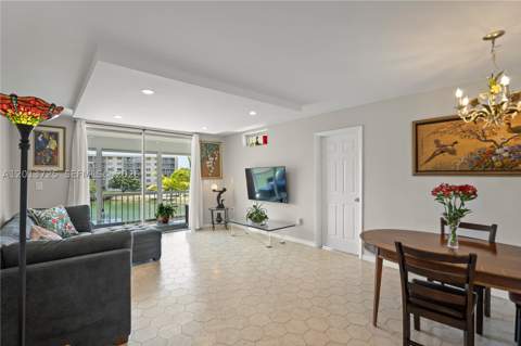2851 Leonard Dr J306, Aventura FL - photo 13 of 36