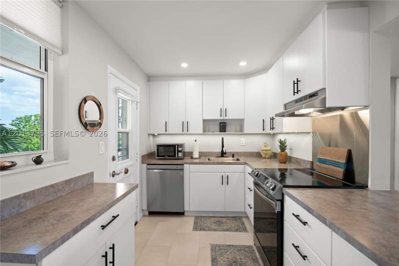 2 bedroom Condominium at 2851 Leonard Dr J306, Point East Sec II Condo, Aventura — photo 5
