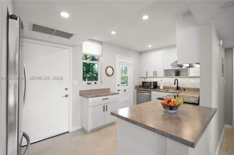 2851 Leonard Dr J306, Aventura FL - photo 8 of 36