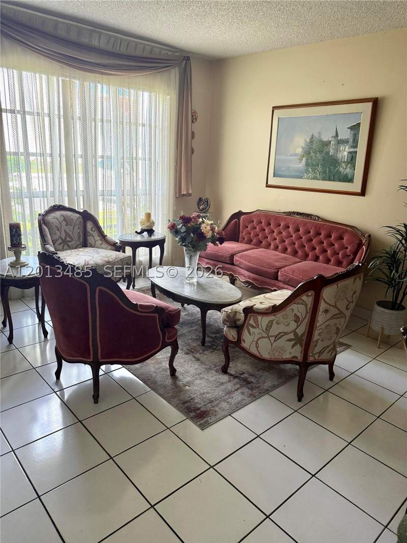 3 bedroom Condominium at 10330 SW 154th Cir Ct 51, Chateaubleau At Hammocks, Miami — photo 4