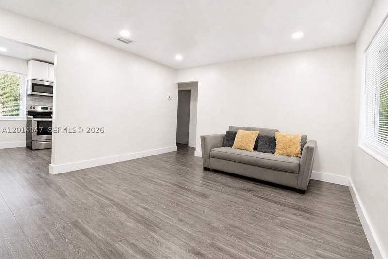 3 bedroom SingleFamilyResidence at 1631 NW 114th St, Seventeenth Ave Heights, Miami — photo 5