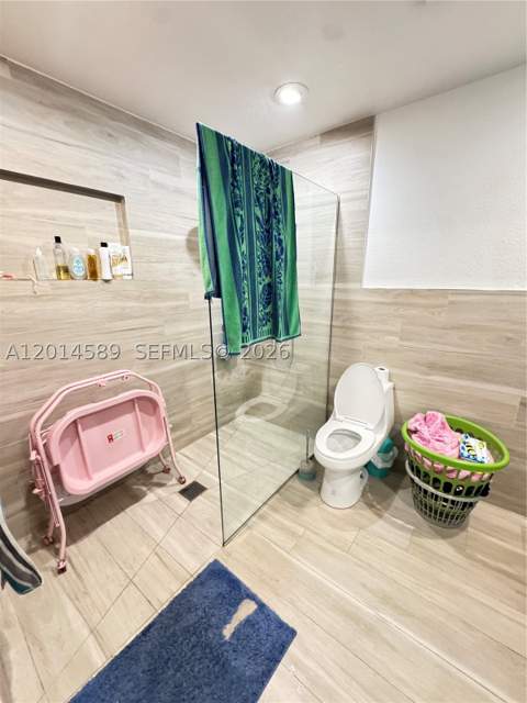 1314 W 77th St, Hialeah FL - photo 6 of 16