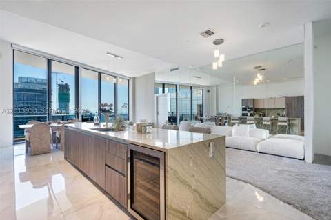 801 S Miami Ave 5702, Miami FL - photo 9 of 40