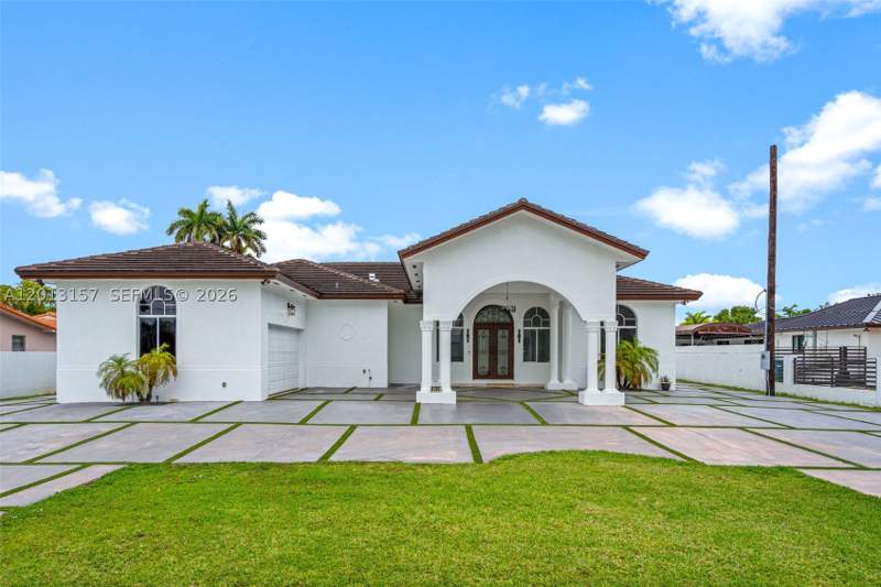 4 bedroom SingleFamilyResidence at 3201 SW 129th Ave, J G Heads Farms Unit A, Miami — photo 3