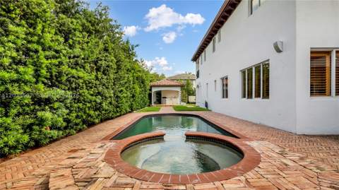 16763 NW 77th Path, Miami Lakes FL - photo 6 of 61