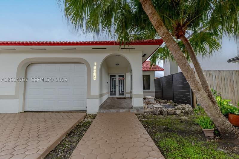 4 bedroom SingleFamilyResidence at 14452 SW 115th St, California Hills, Miami — photo 2
