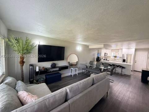 1500 NE 151st St 104, Miami FL - photo 8 of 29