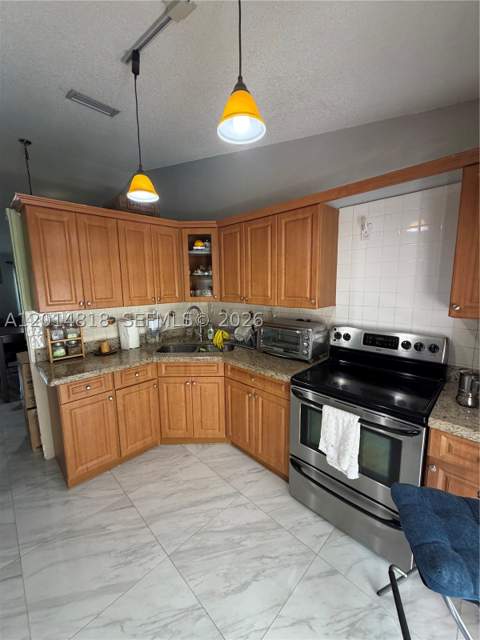 7101 W 24th Ave 14, Hialeah FL - photo 14 of 15