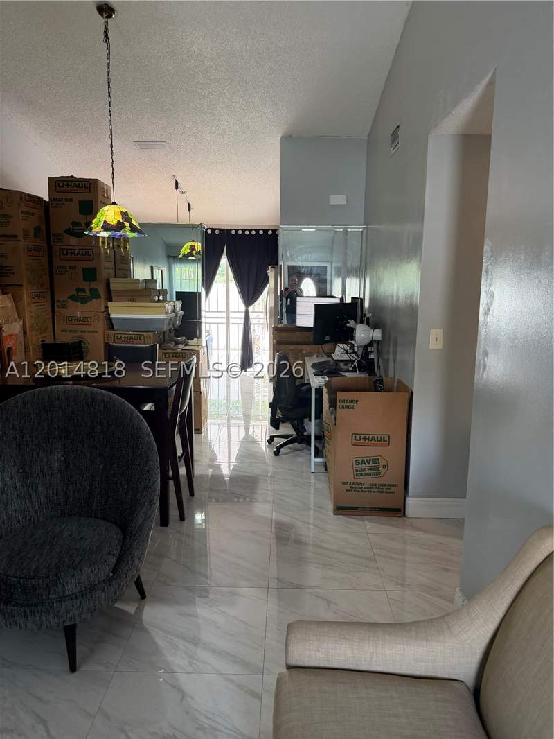 2 bedroom Condominium at 7101 W 24th Ave 14, West Palm Gardens Villas, Hialeah — photo 5