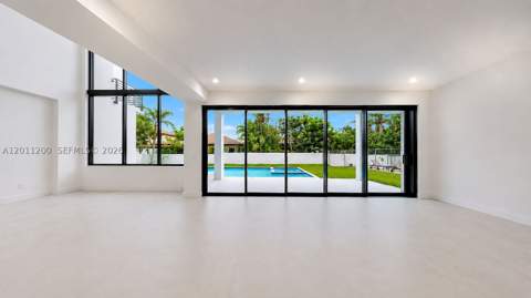 16022 NW 83rd Ct, Miami Lakes FL - photo 24 of 117