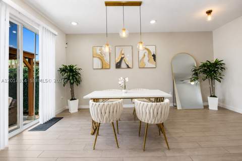 2382 SE 10th St, Homestead FL - photo 10 of 27