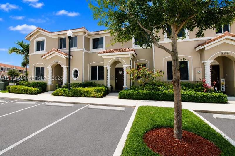3 bedroom Townhouse at 2382 SE 10th St, Towns At Seascape, Homestead — photo 2