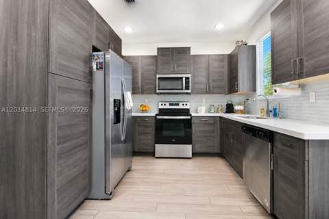 2382 SE 10th St, Homestead FL - photo 8 of 27