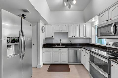 232 Sea View Dr 108, Key Biscayne FL - photo 11 of 27