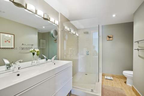 232 Sea View Dr 108, Key Biscayne FL - photo 20 of 27