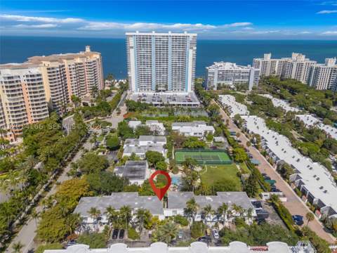 232 Sea View Dr 108, Key Biscayne FL - photo 23 of 27