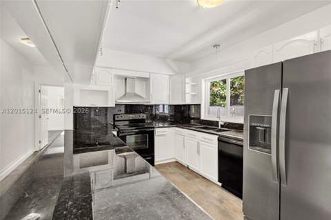 634 NE 72nd Ter, Miami FL - photo 17 of 47