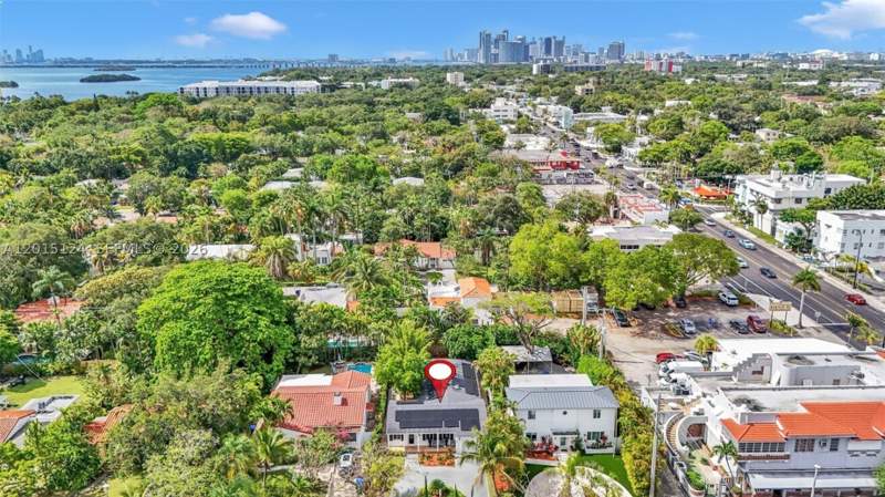 2 bedroom SingleFamilyResidence at 634 NE 72nd Ter, Belle Meade Of Mia Sec 1, Miami — photo 3
