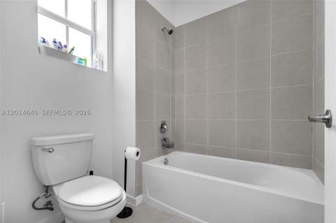 13629 SW 186th Ln, Miami FL - photo 15 of 49