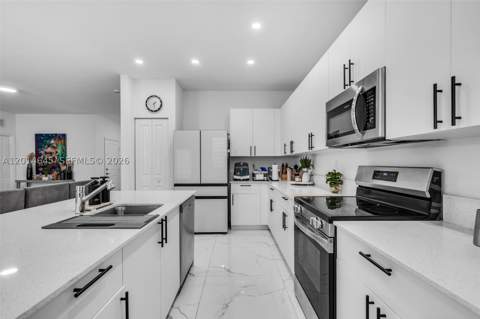 13629 SW 186th Ln, Miami FL - photo 8 of 49