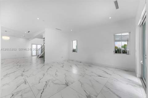 8221 NW 34th Dr, Doral FL - photo 15 of 59