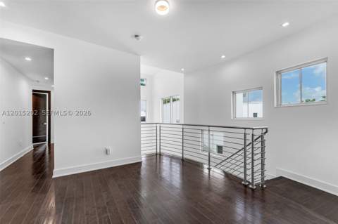 8221 NW 34th Dr, Doral FL - photo 18 of 59