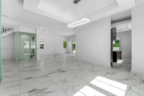 8221 NW 34th Dr, Doral FL - photo 6 of 59