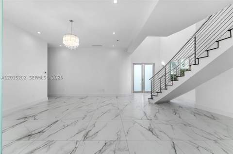 8221 NW 34th Dr, Doral FL - photo 9 of 59