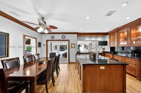 6650 SW 112th St, Pinecrest FL - photo 23 of 68