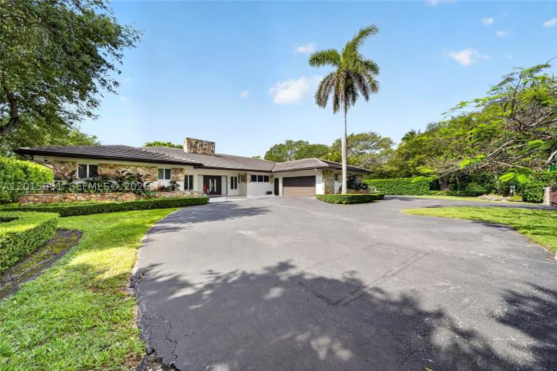 5 bedroom SingleFamilyResidence at 6650 SW 112th St, Domus One, Pinecrest — photo 3