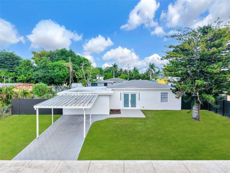 4 bedroom SingleFamilyResidence at 12621 NW 22nd Ct, Golf Estates, Miami — photo 4