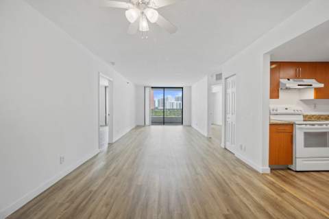 3300 NE 192nd Street 915, Aventura FL - photo 17 of 27